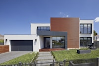 Similar listing