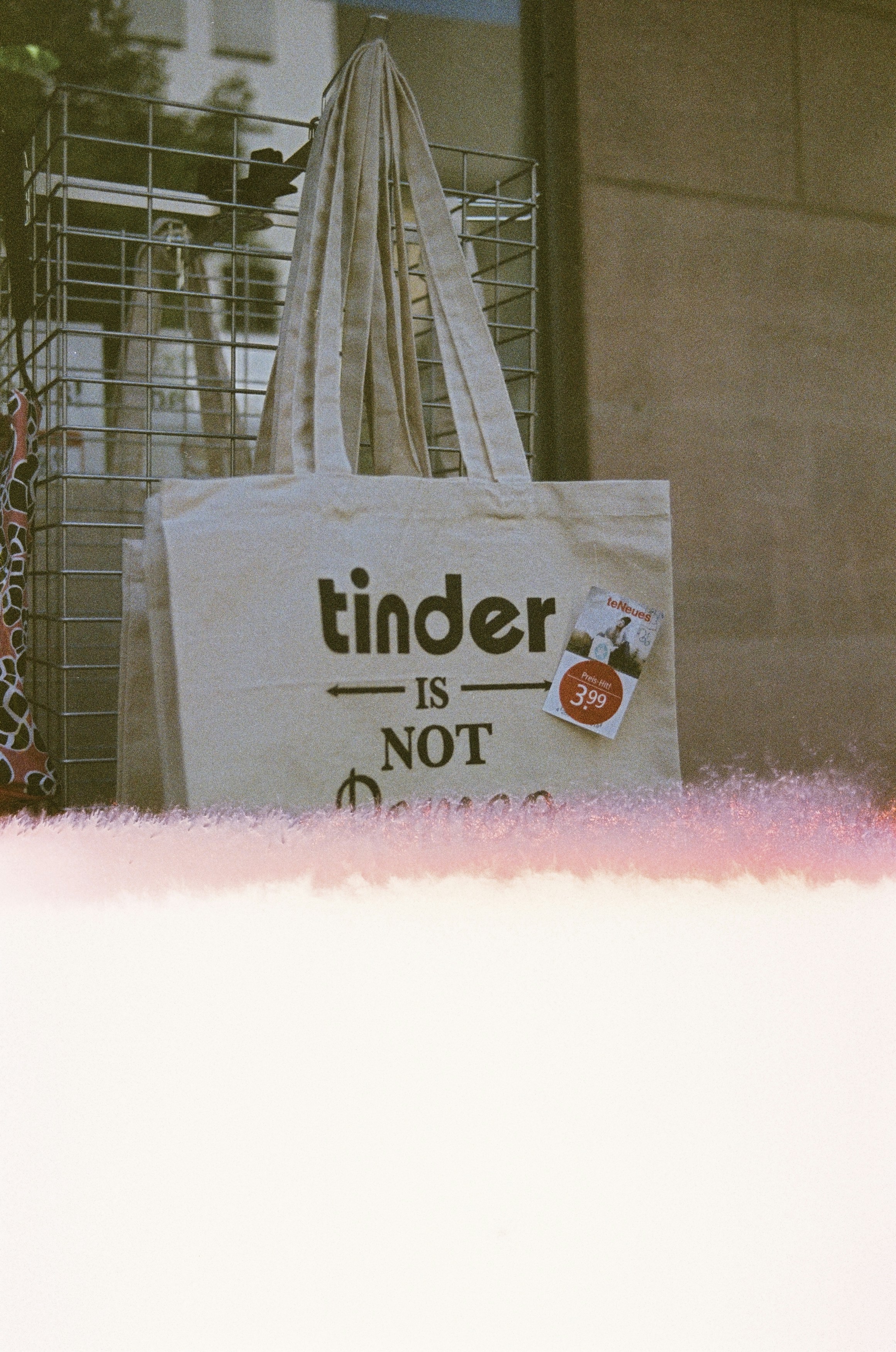 Tinder awaits trial: RKN wants to localize data of Russians
