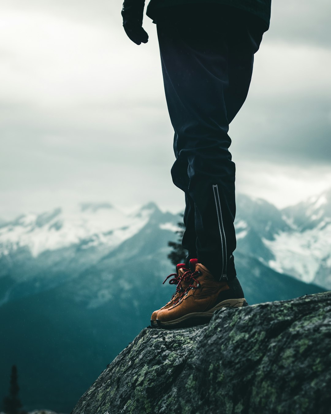 Mountaineering photo spot Glacier National Park Moraine Lake