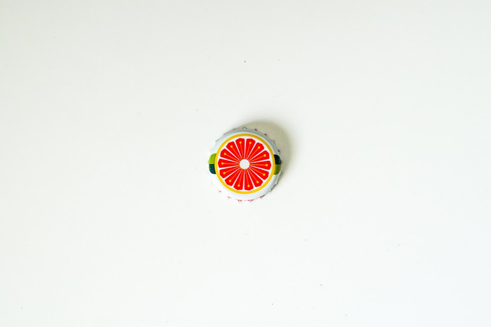 round red and green round button