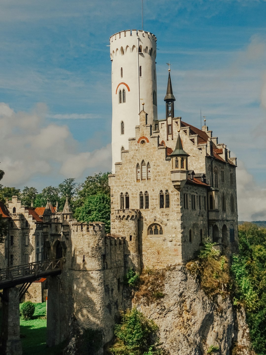 Landmark photo spot Schloß Lichtenstein Marktplatz 8–10