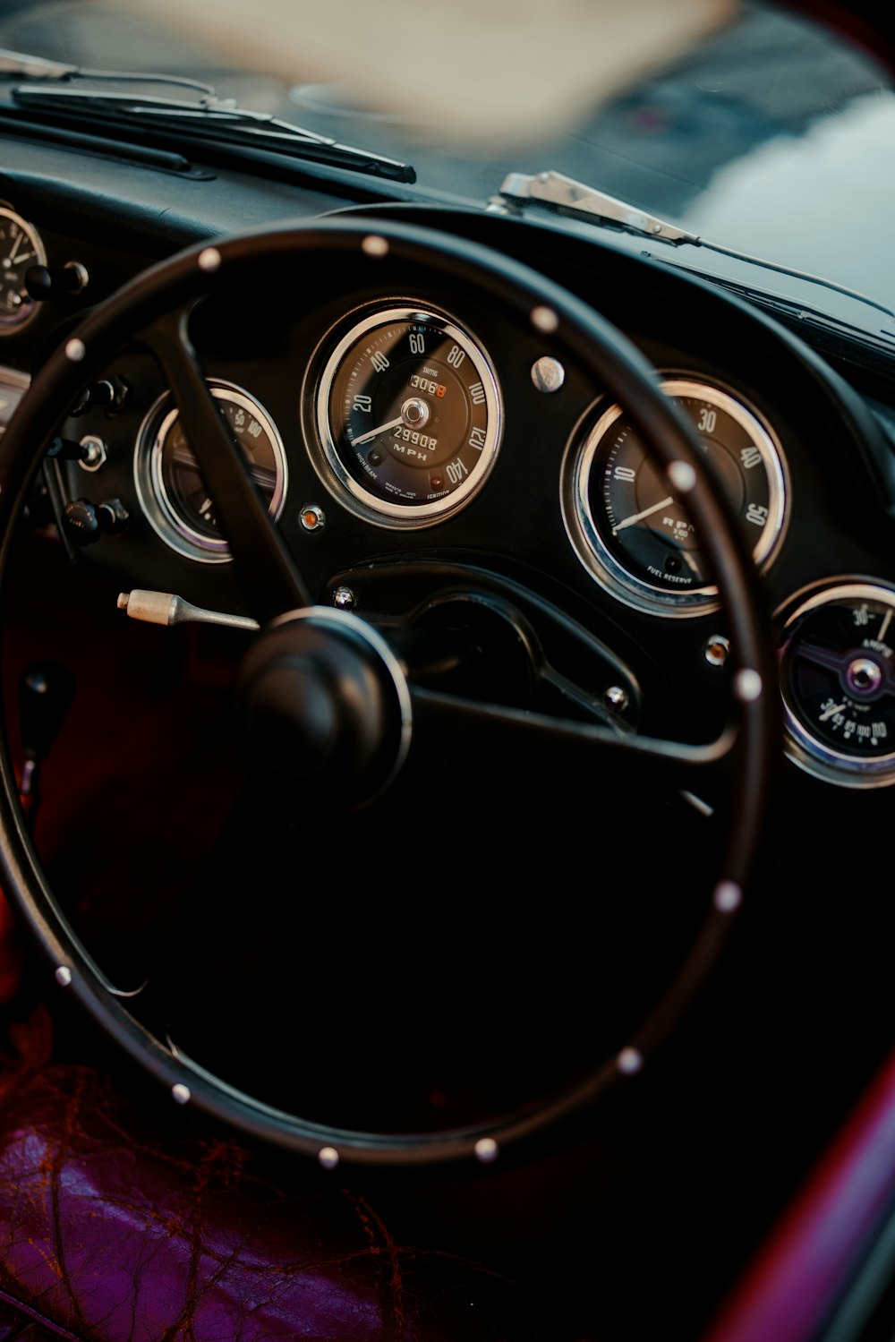 black and silver steering wheel