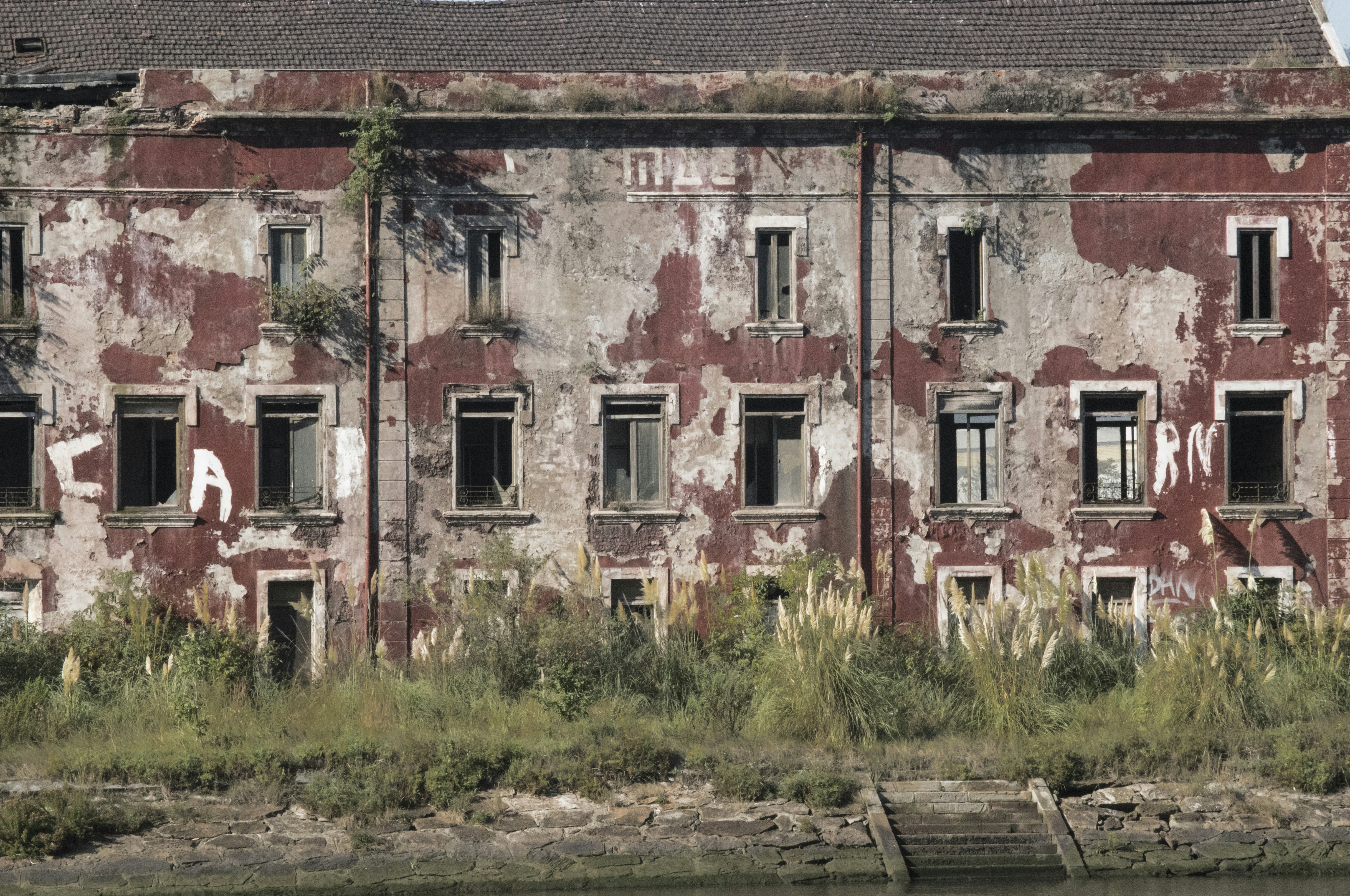 Abandoned bulding in Bilbao.