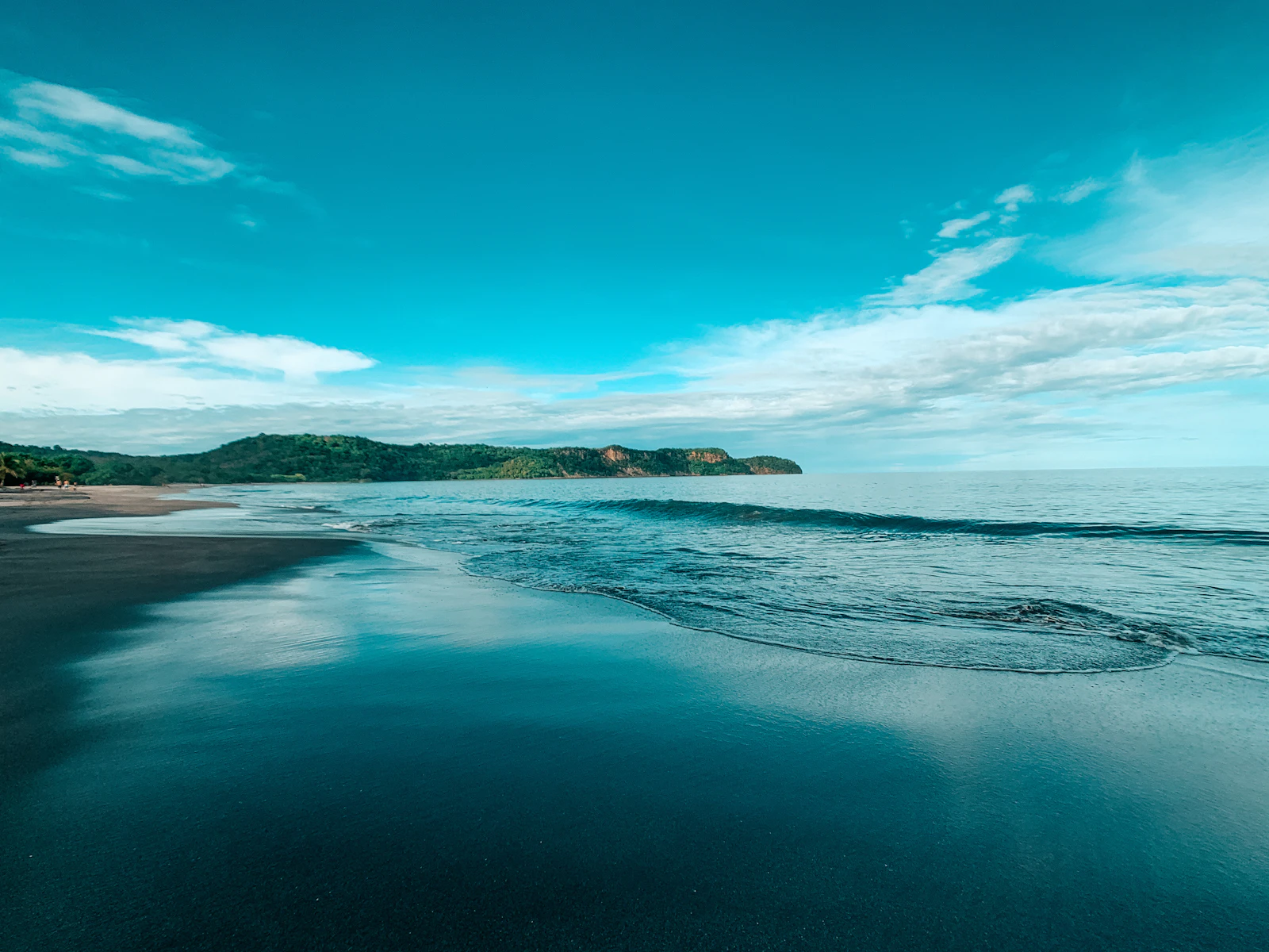 Four Seasons Resort Costa Rica at Peninsula Papagayo Wins the Condé Nast Triple Crown