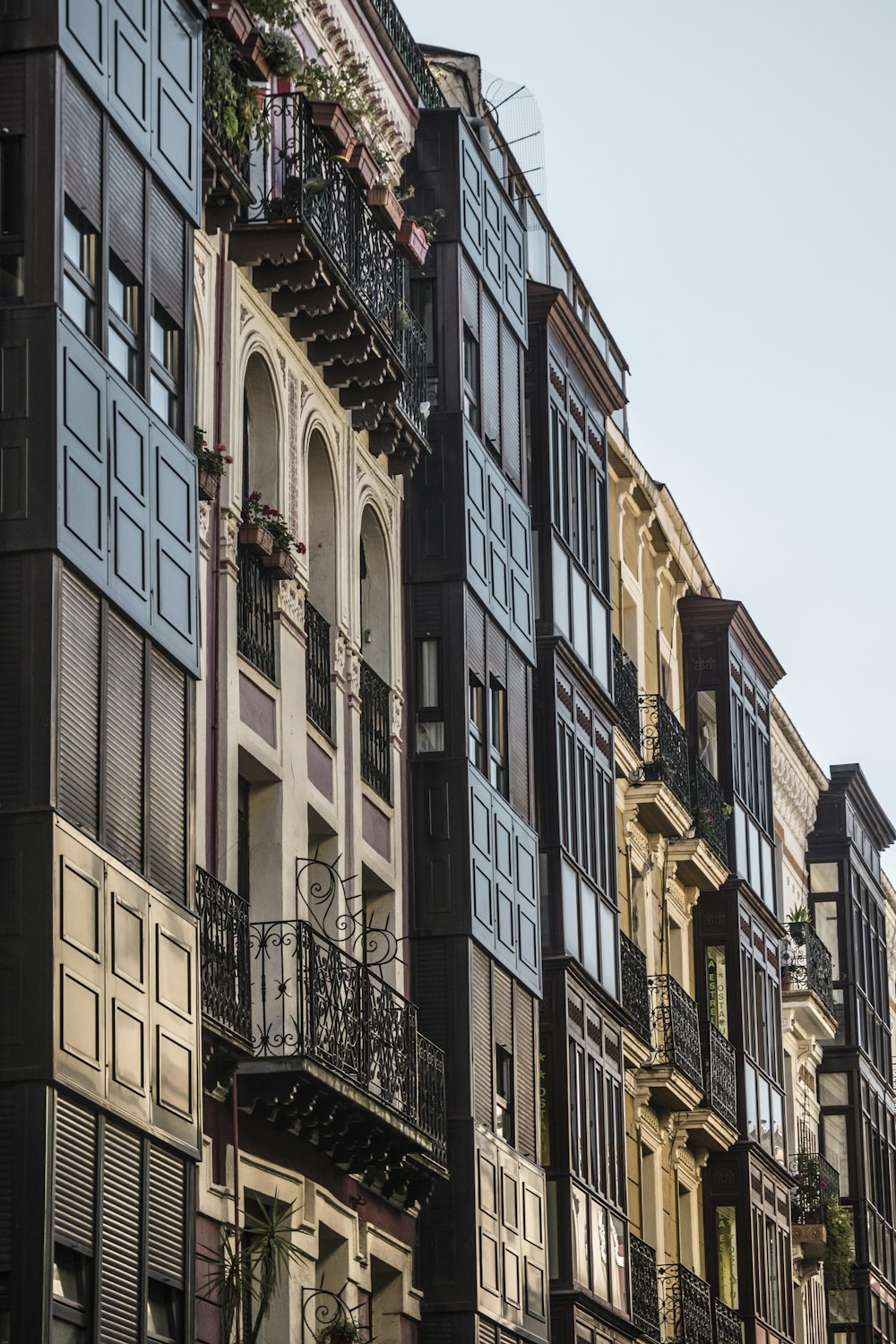 brown and black concrete building