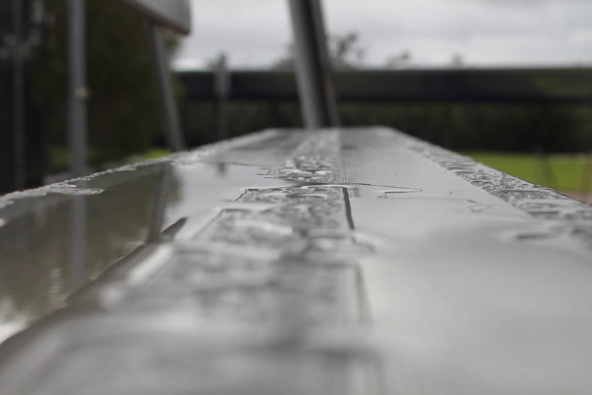 gray computer monitor