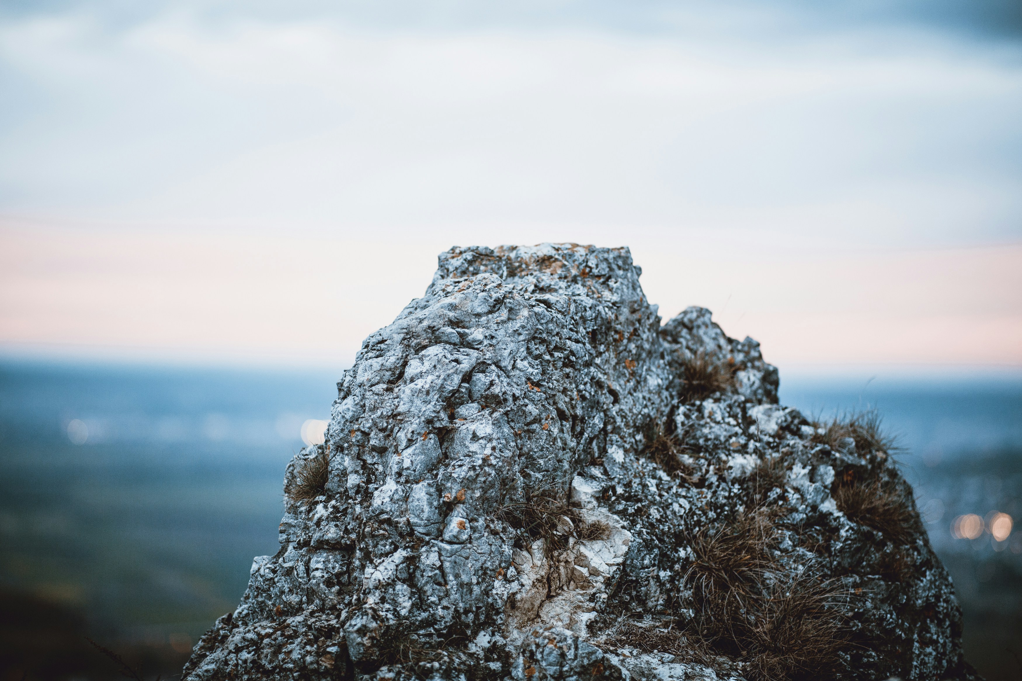 Photo by markusspiske