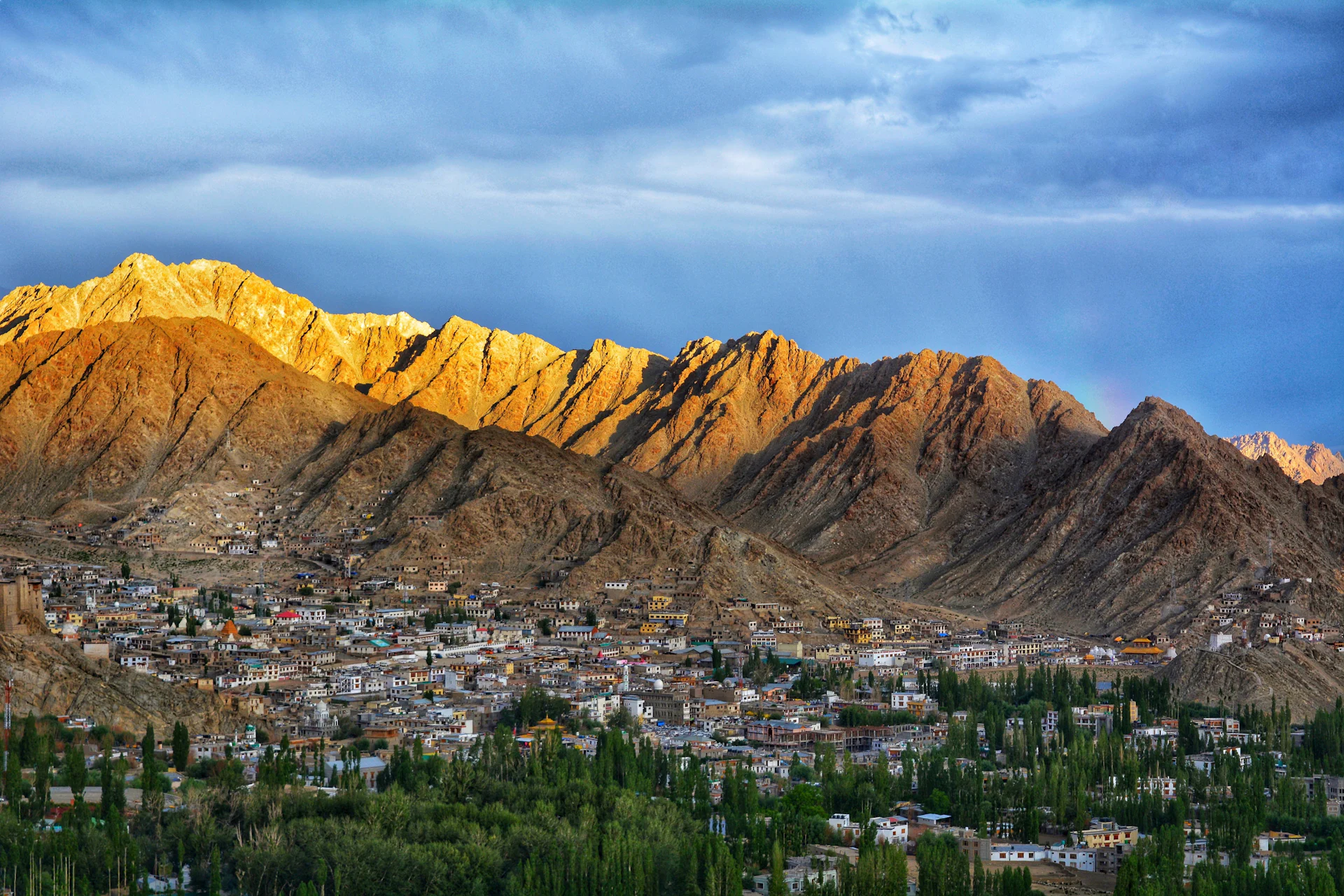 Delhi to Leh by taxi