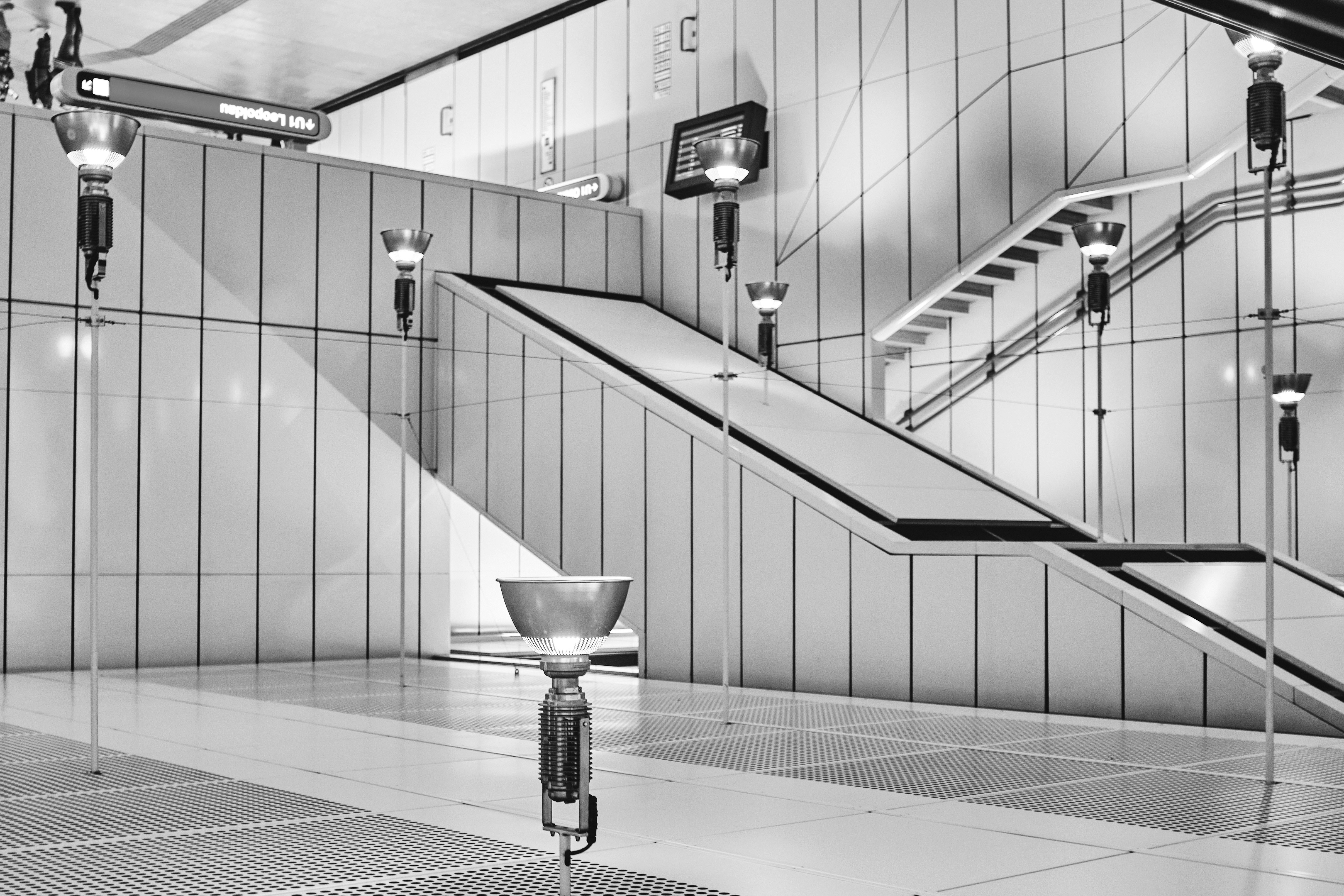 Apple Maps Ads, SMB Churn Myths, 1A vs. Privacy