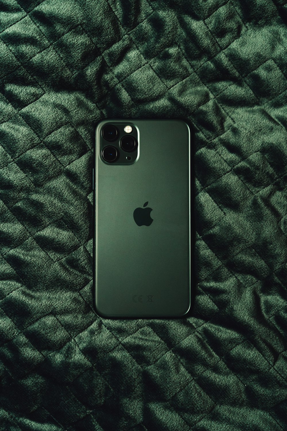 black iphone 7 plus on black and white