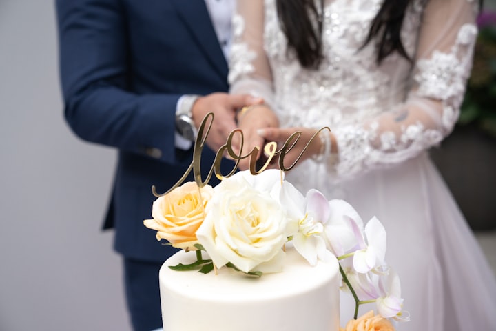 The Connection Between Wedding Cakes and Happiness