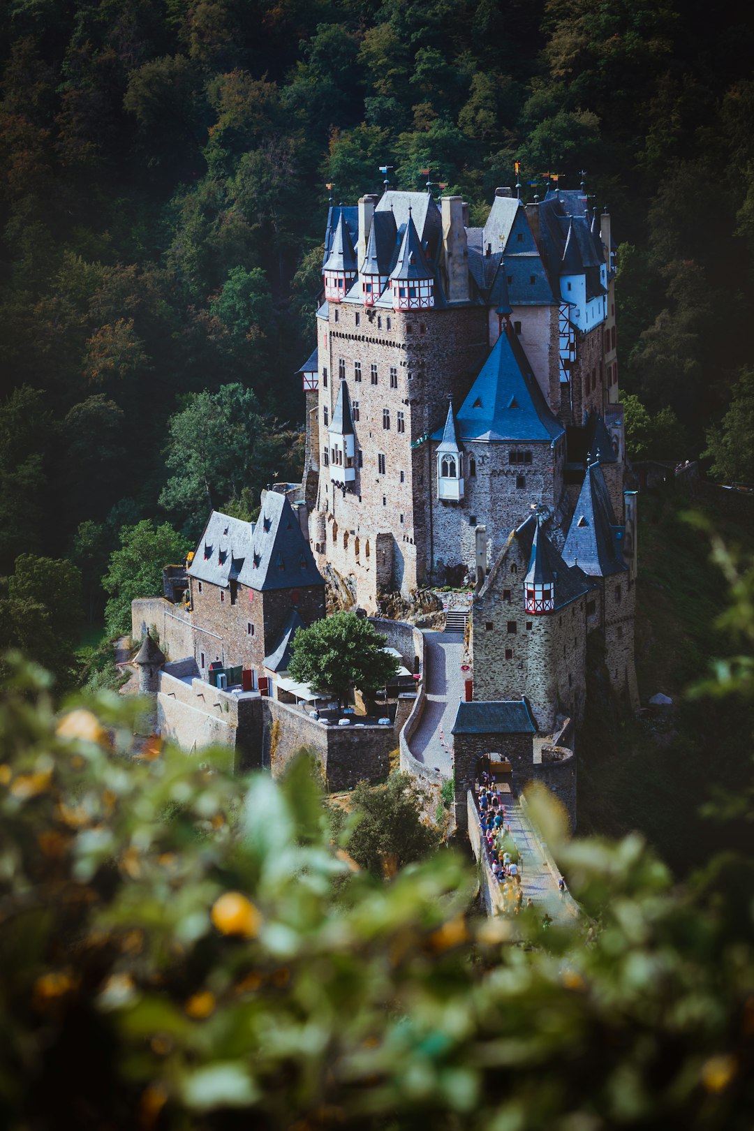 travelers stories about Château in Burg Eltz, Germany
