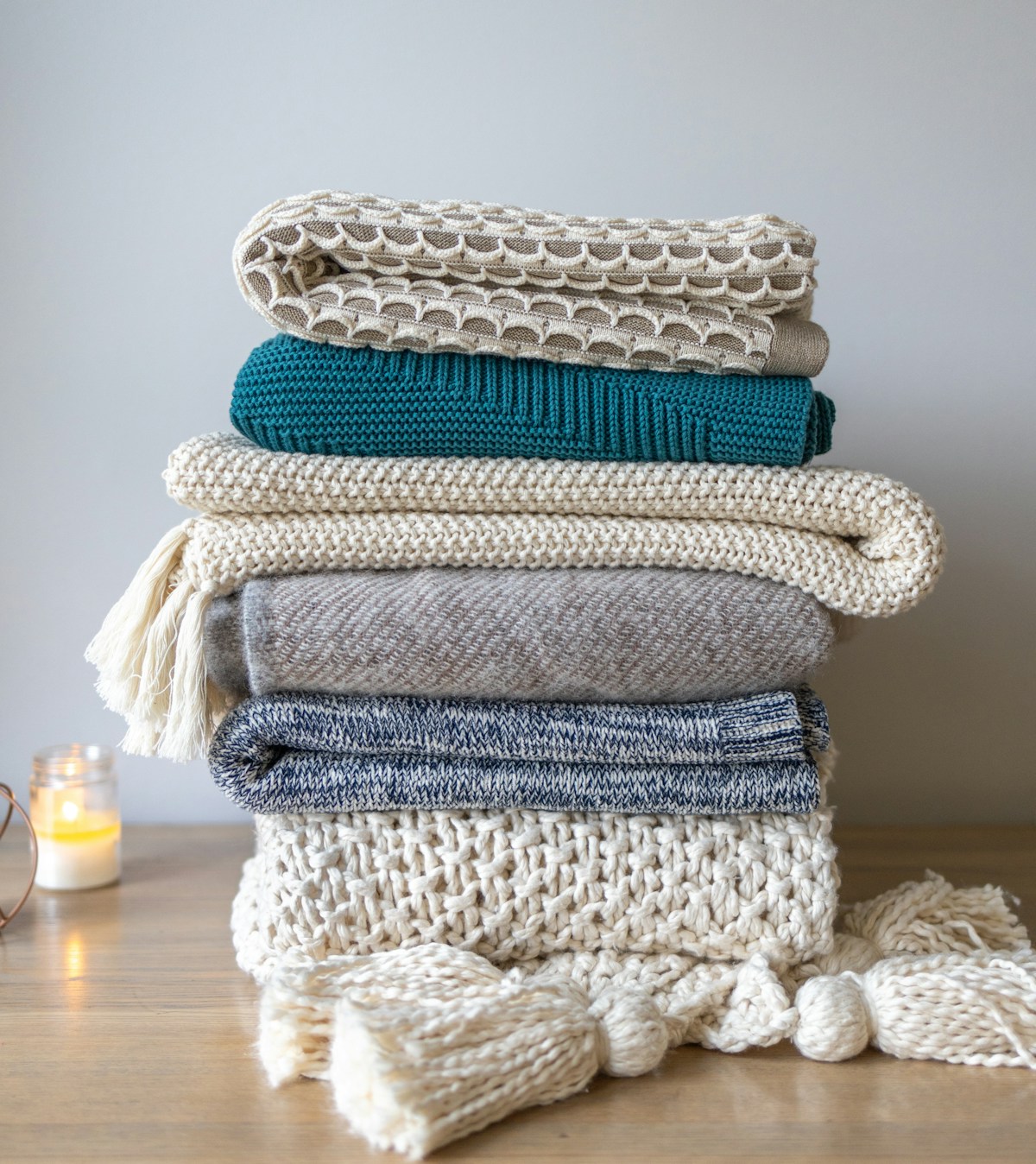 Serviettes de bain en coton pliées, aux boucles denses et bien dressées