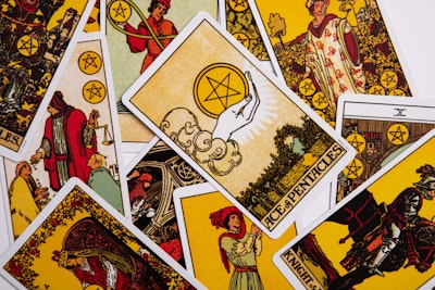 A Solstice Tarot Connective for the Collective