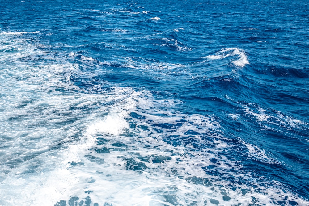 blue ocean water during daytime