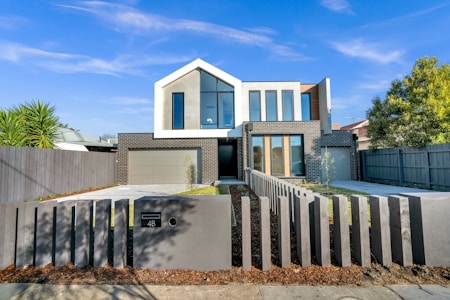 The Westlake Village Lake: What Homeowners Need to Know