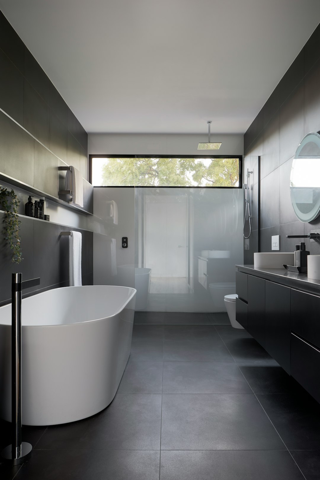 DIY or Hire a Pro? Pros and Cons of Each Approach to Bathroom Remodeling
