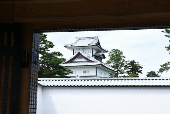 White and black roof house — Kanazawa, Japan
