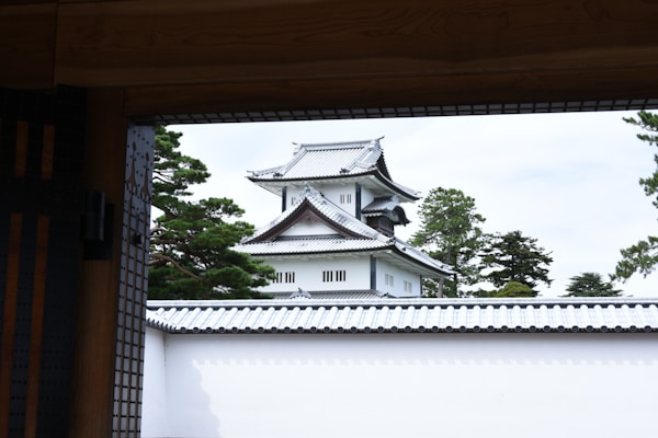 Kanazawa: A Guide to Local Culture & Traditions