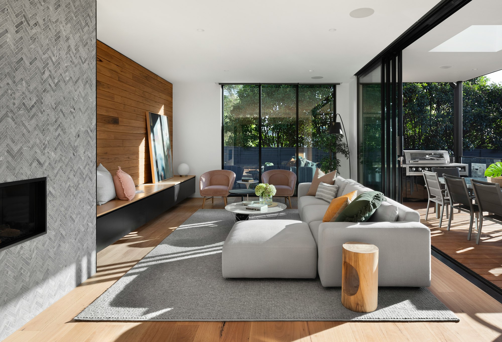 More info: https://www.rarchitecture.com.au/parkdale_house_balwyn<span class='notranslate'> </span>Photography: Dylan James - https://dylanjames.com.au/