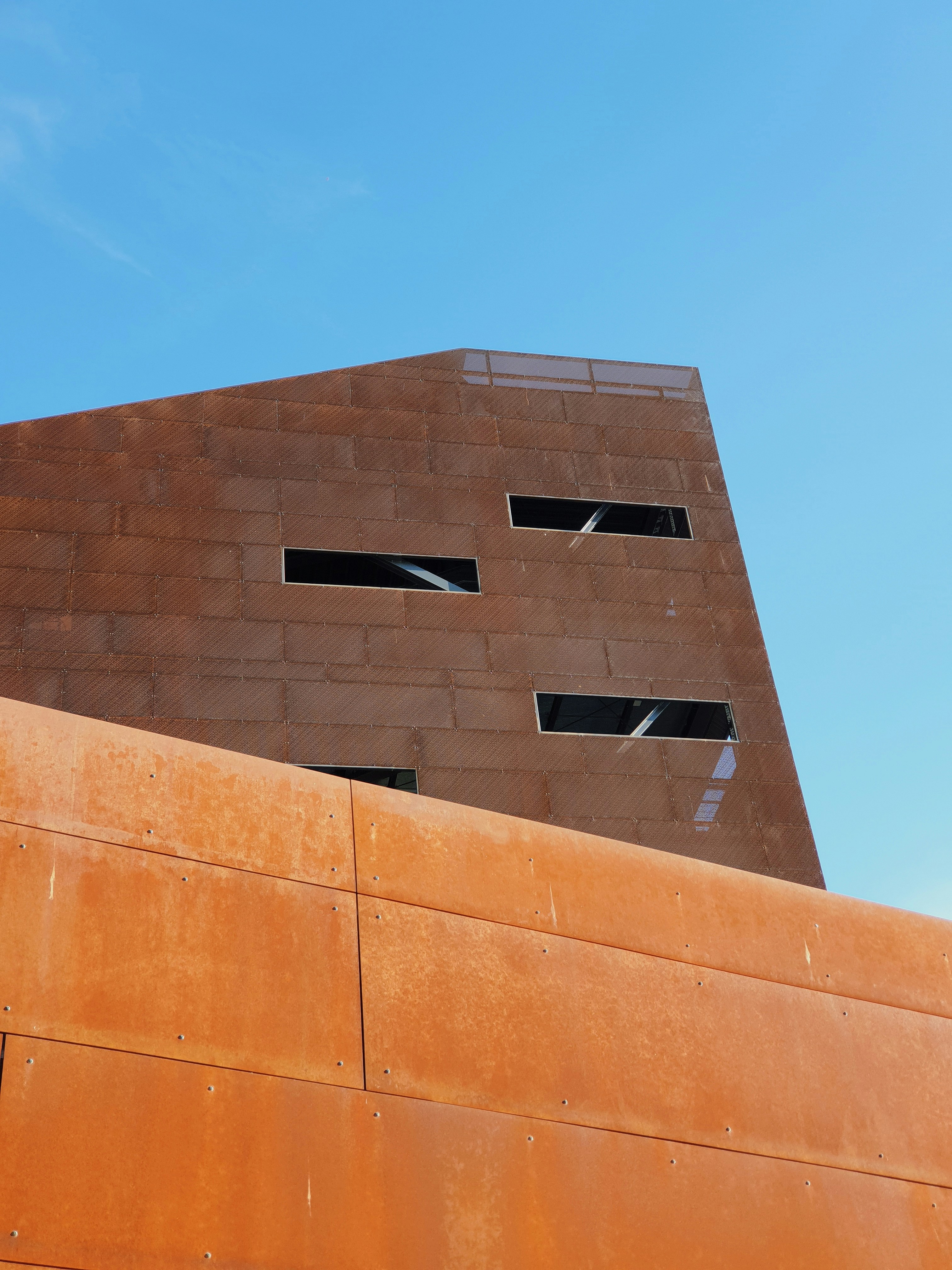 Photo by illiakholin