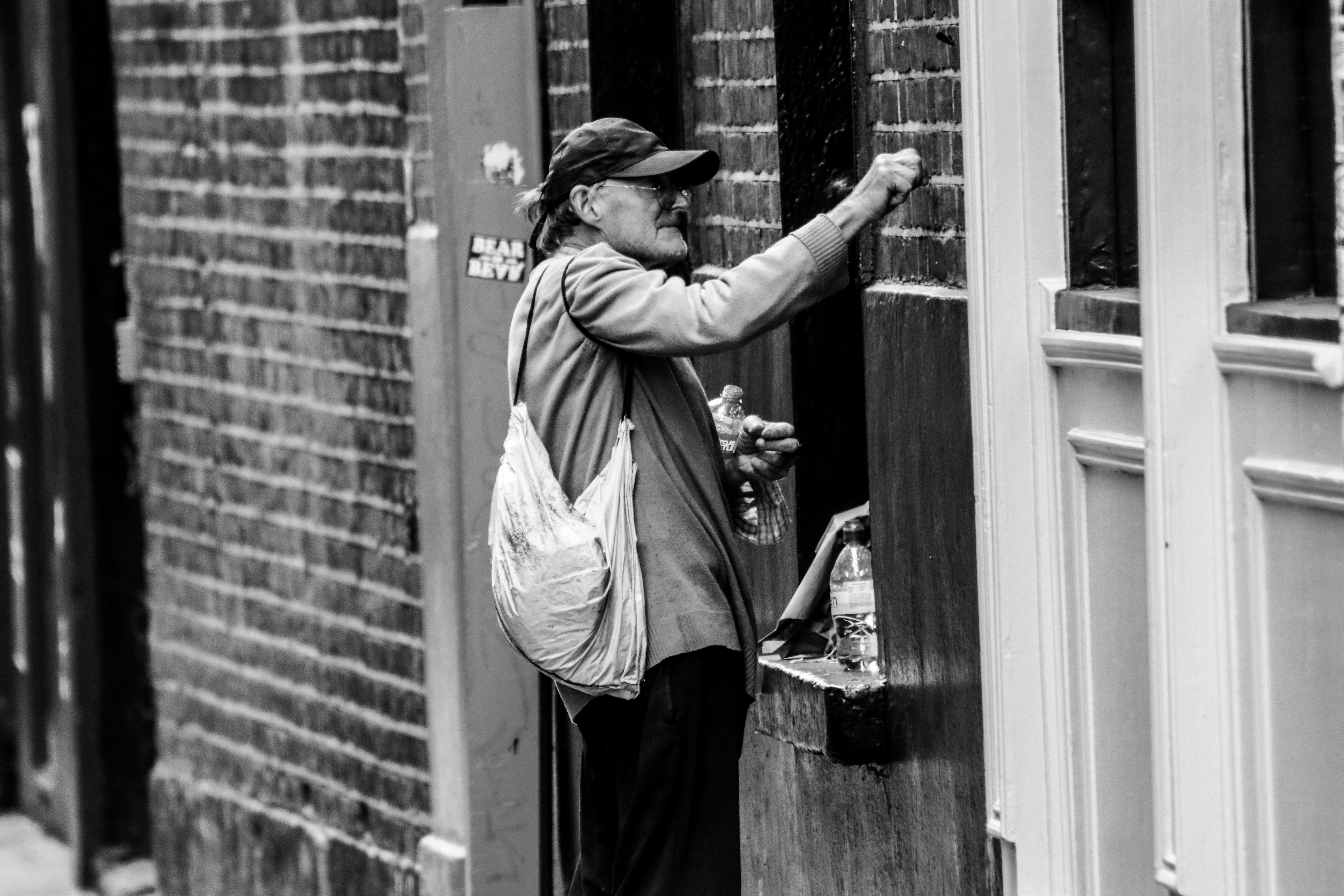 Cover Image for Door Knocking: Offsite