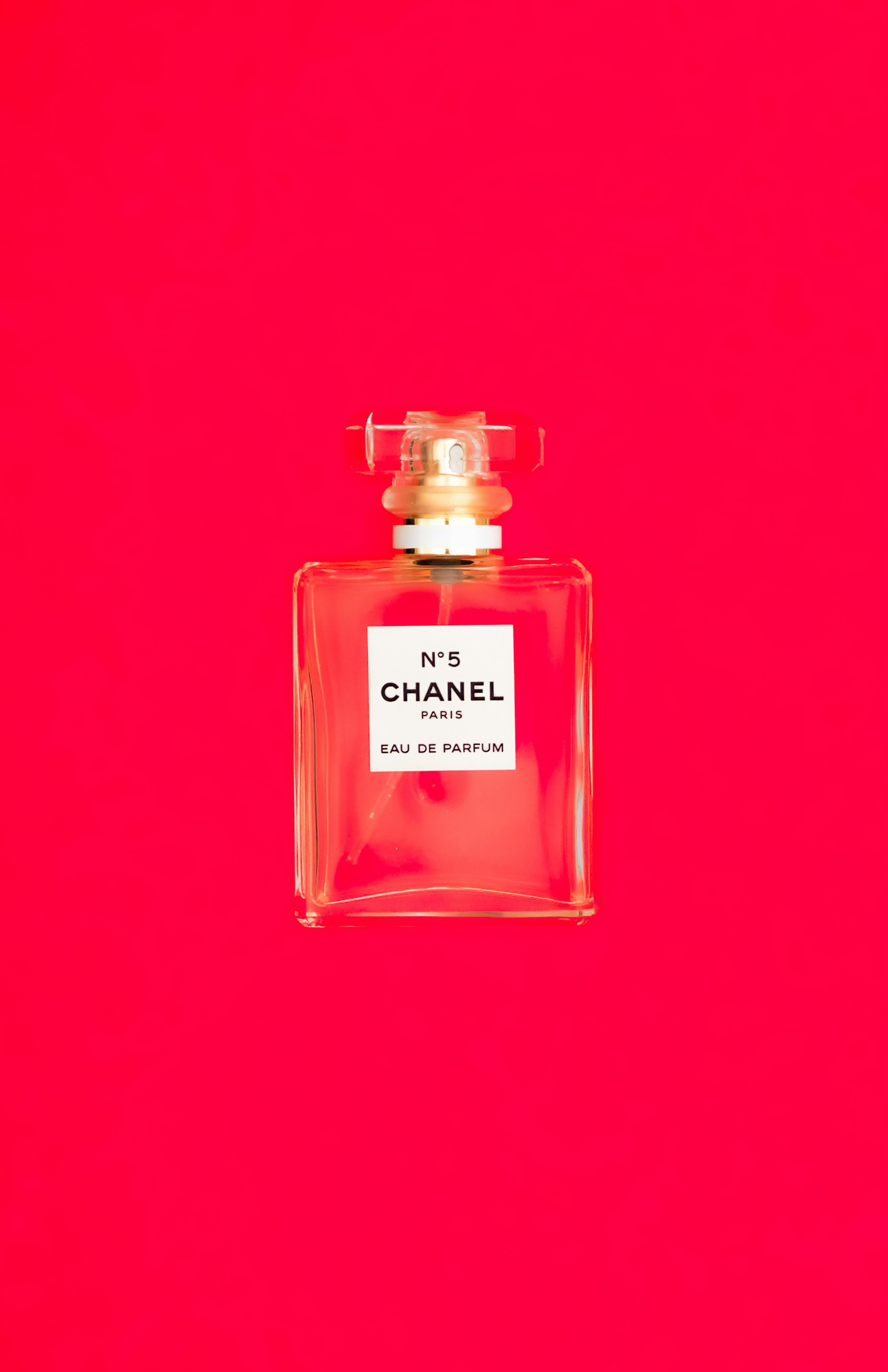 No 5 Chanel No 5 Eau De Parfum Photo Free Bottle Image On Unsplash