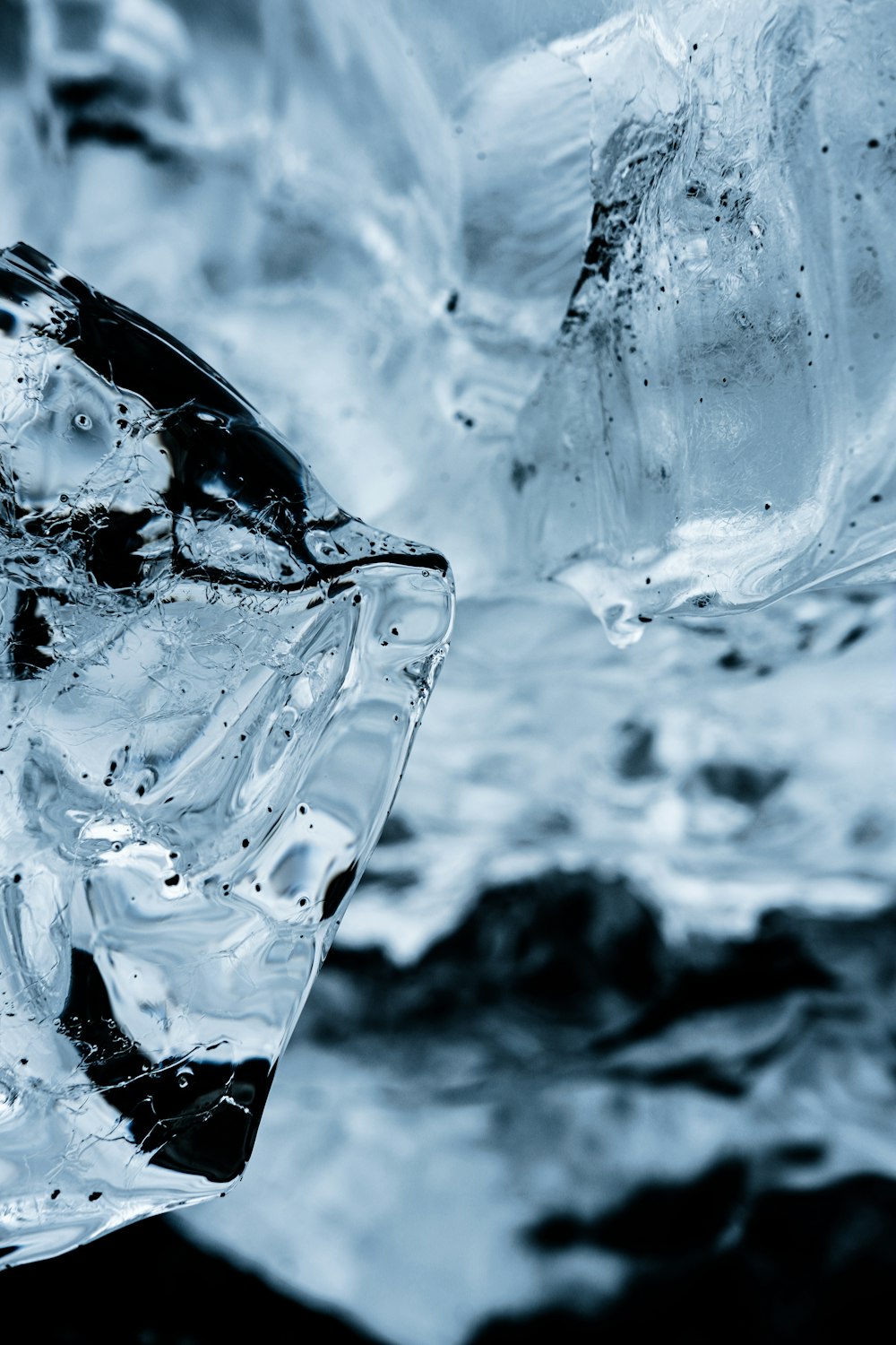 透明なガラスの水滴