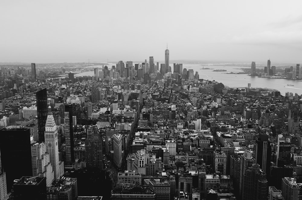 Skyline der Stadt tagsüber