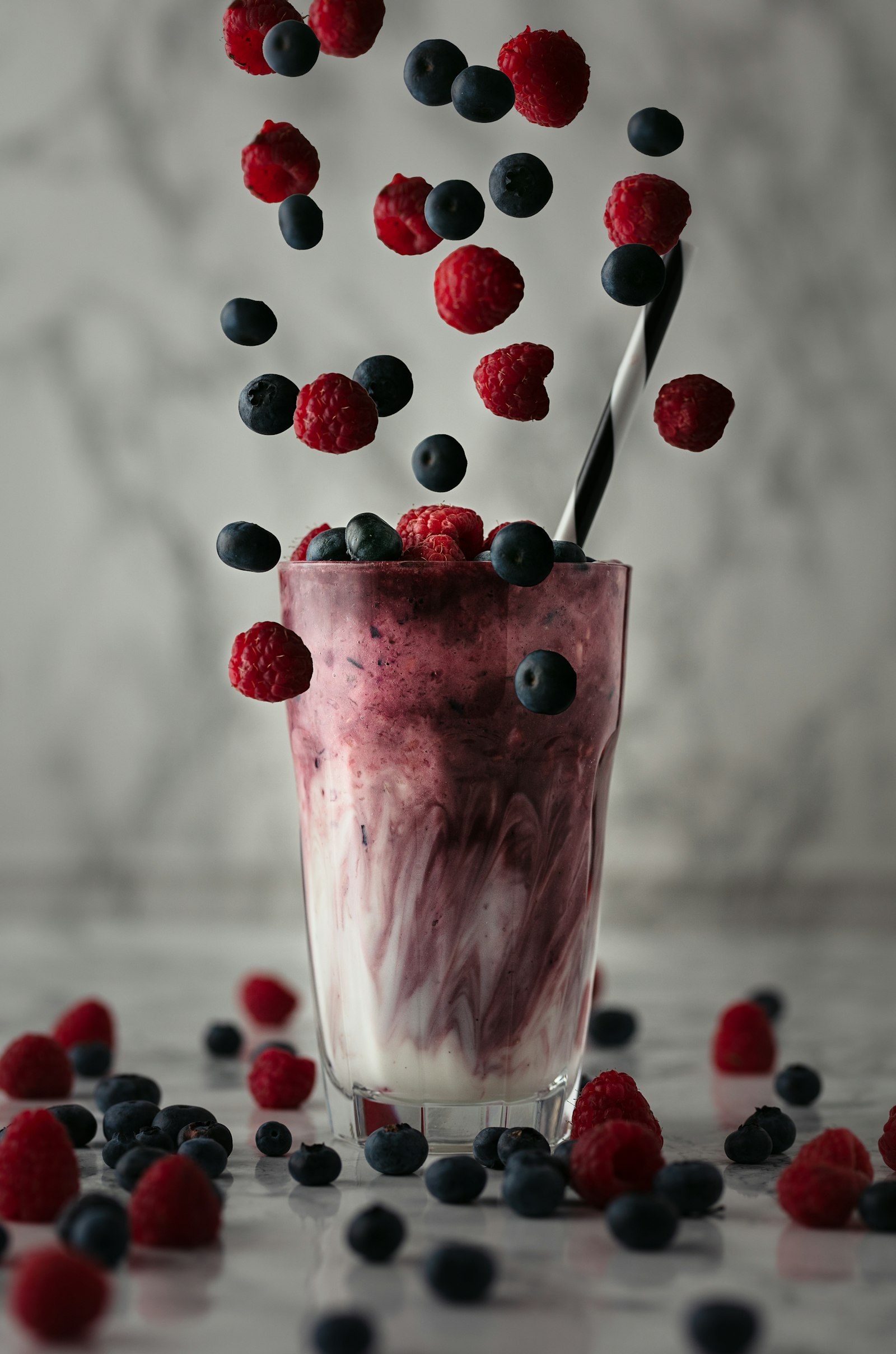 Berry antioxidant drink