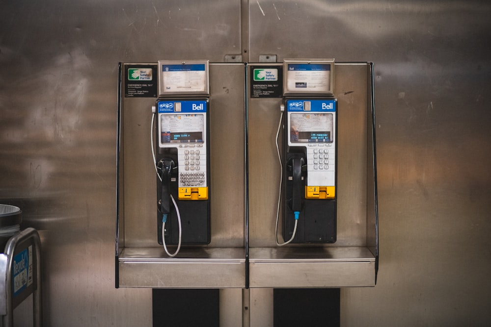 black and blue telephone booth