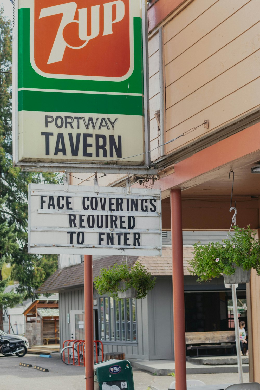 white and green UNKs restaurant signage