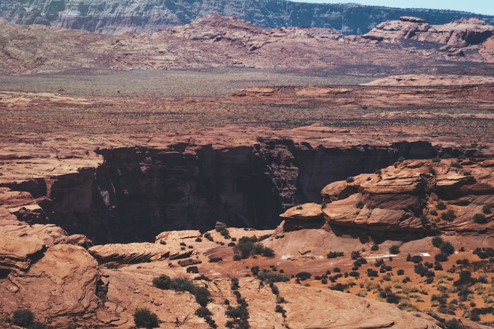 brown rocky mountain during daytime