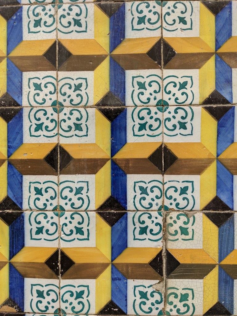 Desenli Mavi Karo