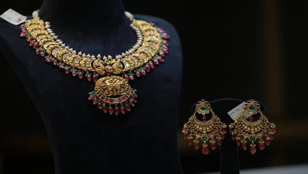 Gold and red bridal jewellery necklace