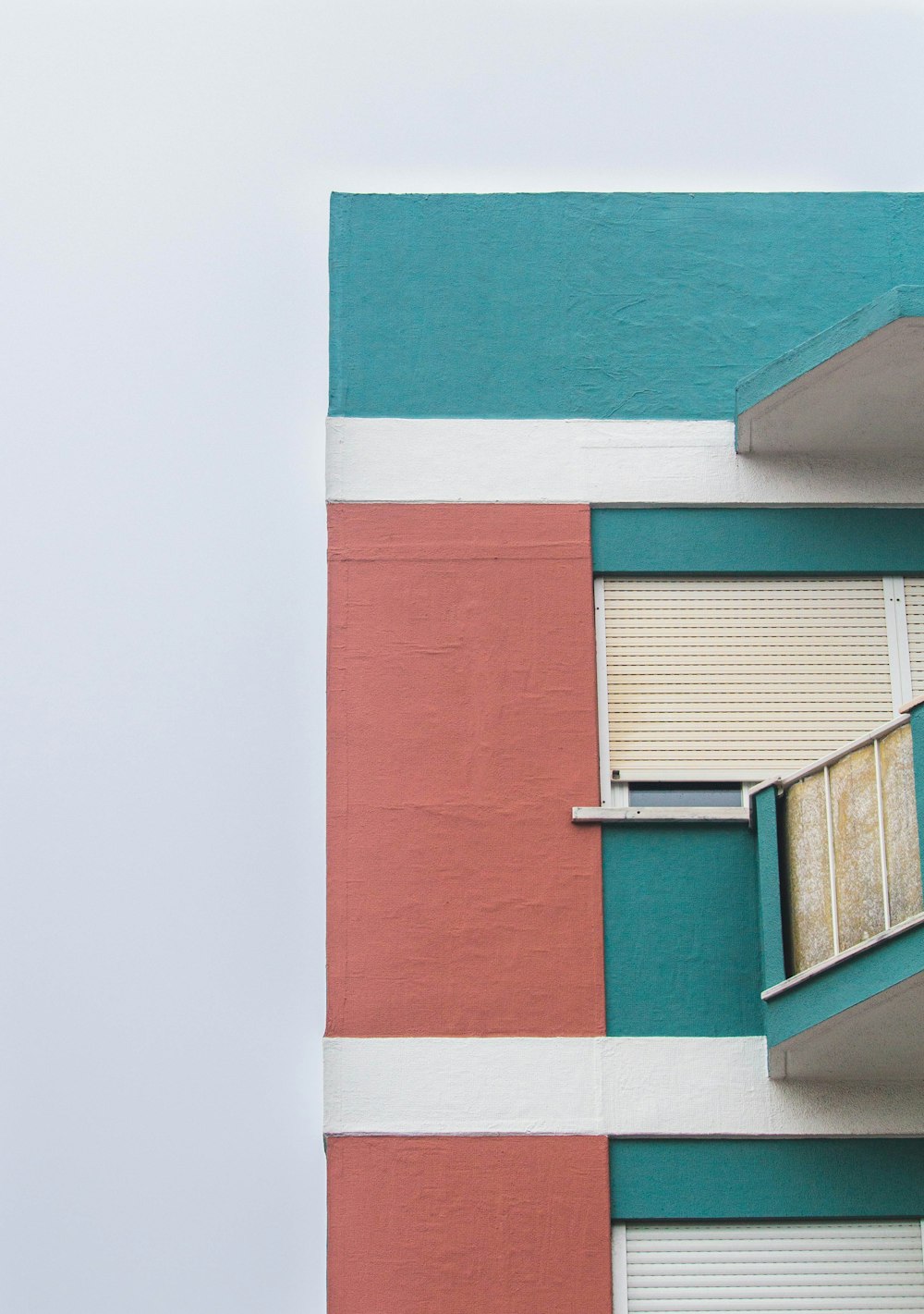 blue white and red concrete building