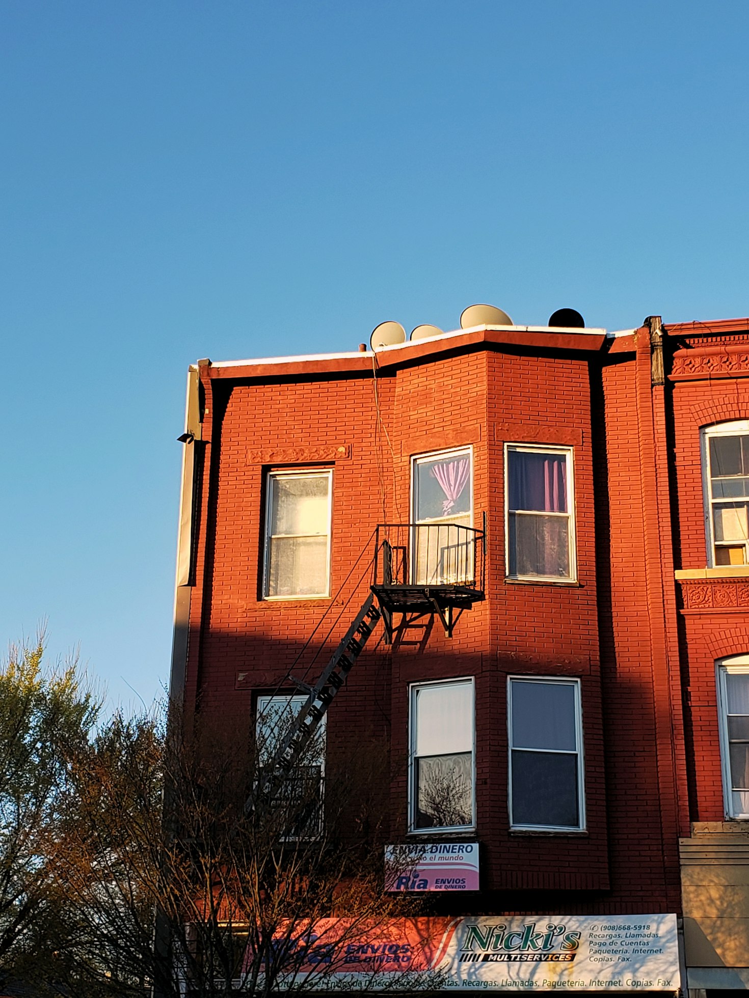 A Multifamily Two-Story Building with an External Staircase in New Jersey