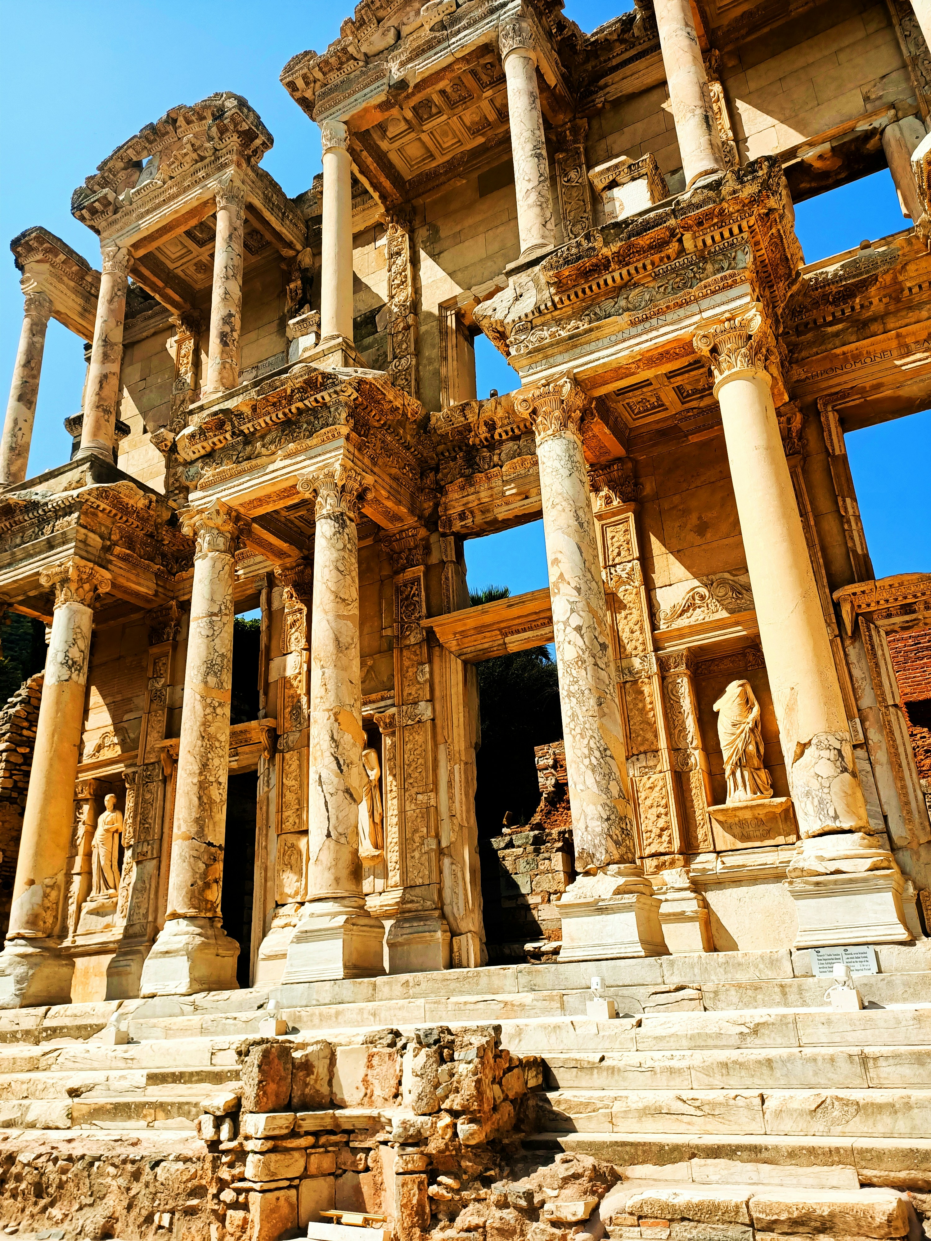 Photo by burak4ylmaz