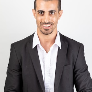 Dr. Luis Solano