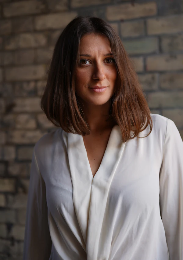 Blusa satinada blanca