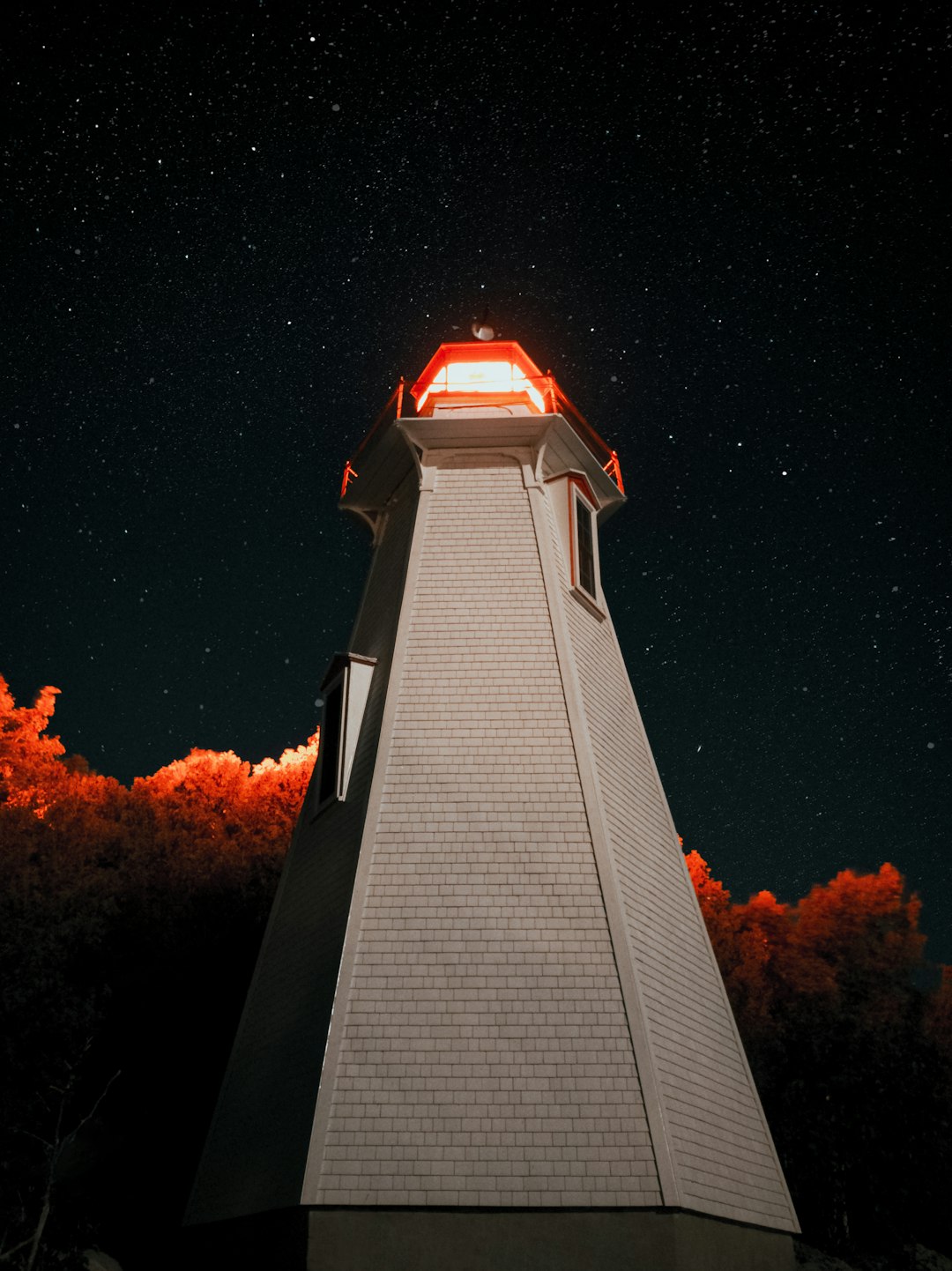 travelers stories about Lighthouse in Tobermory, Canada