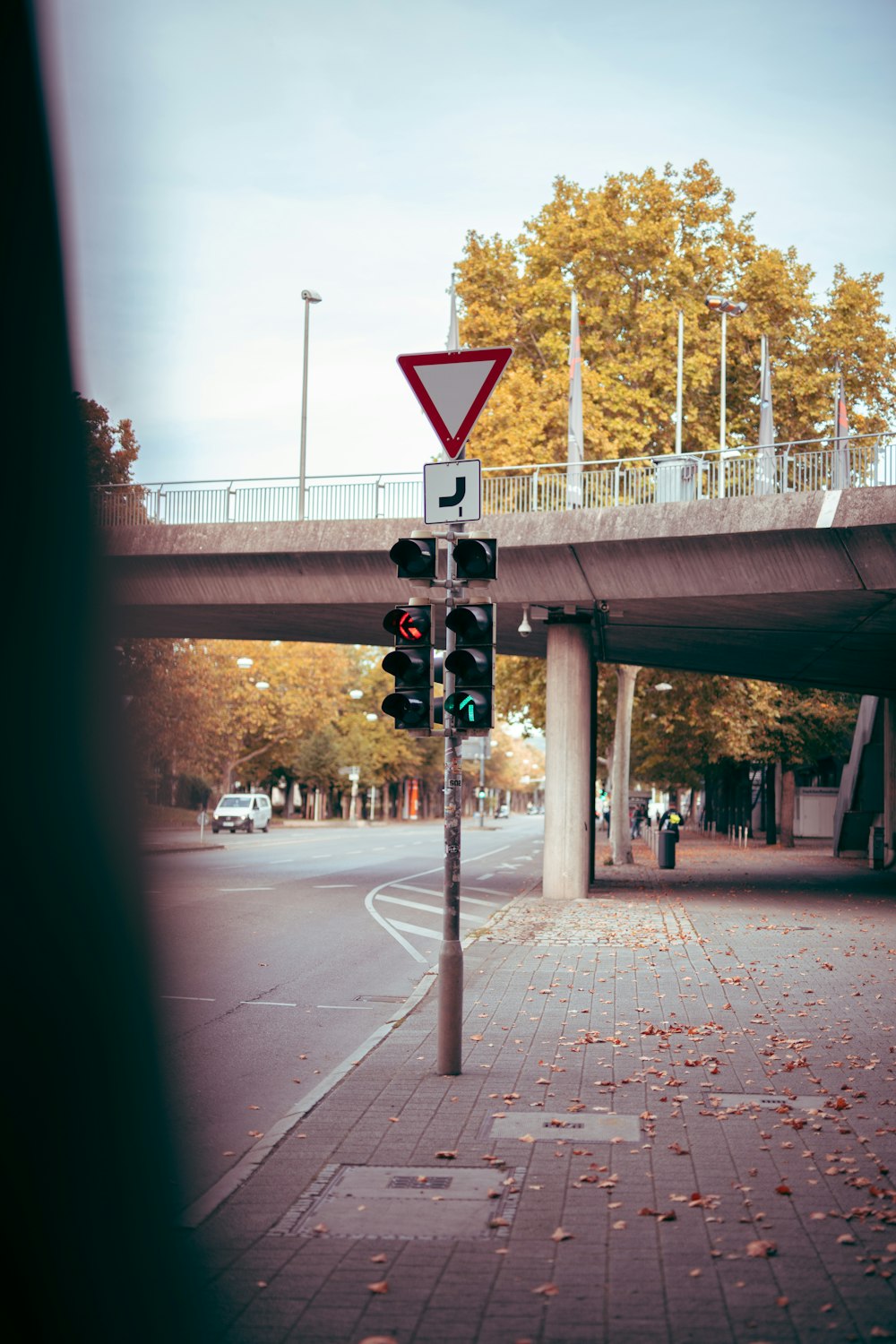 traffic light with red light during night time