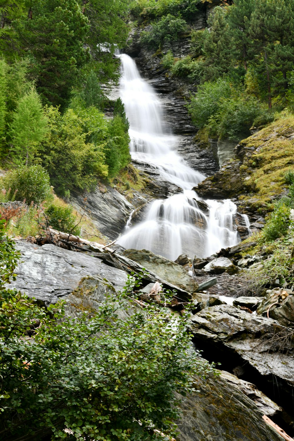 Fotografia Time Lapse di cascate d'acqua