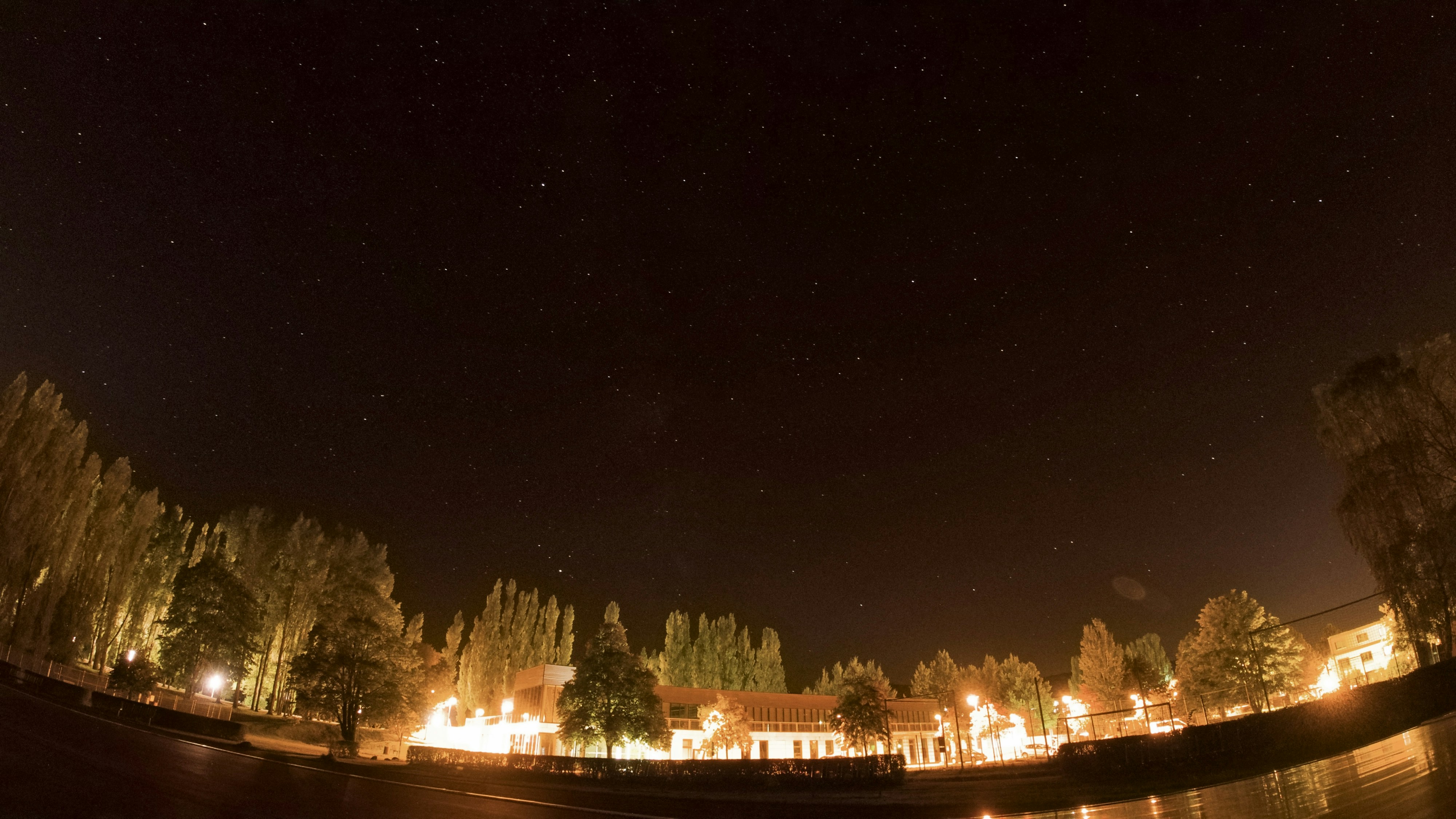 Nightlife Guide to Somerset West (2026)