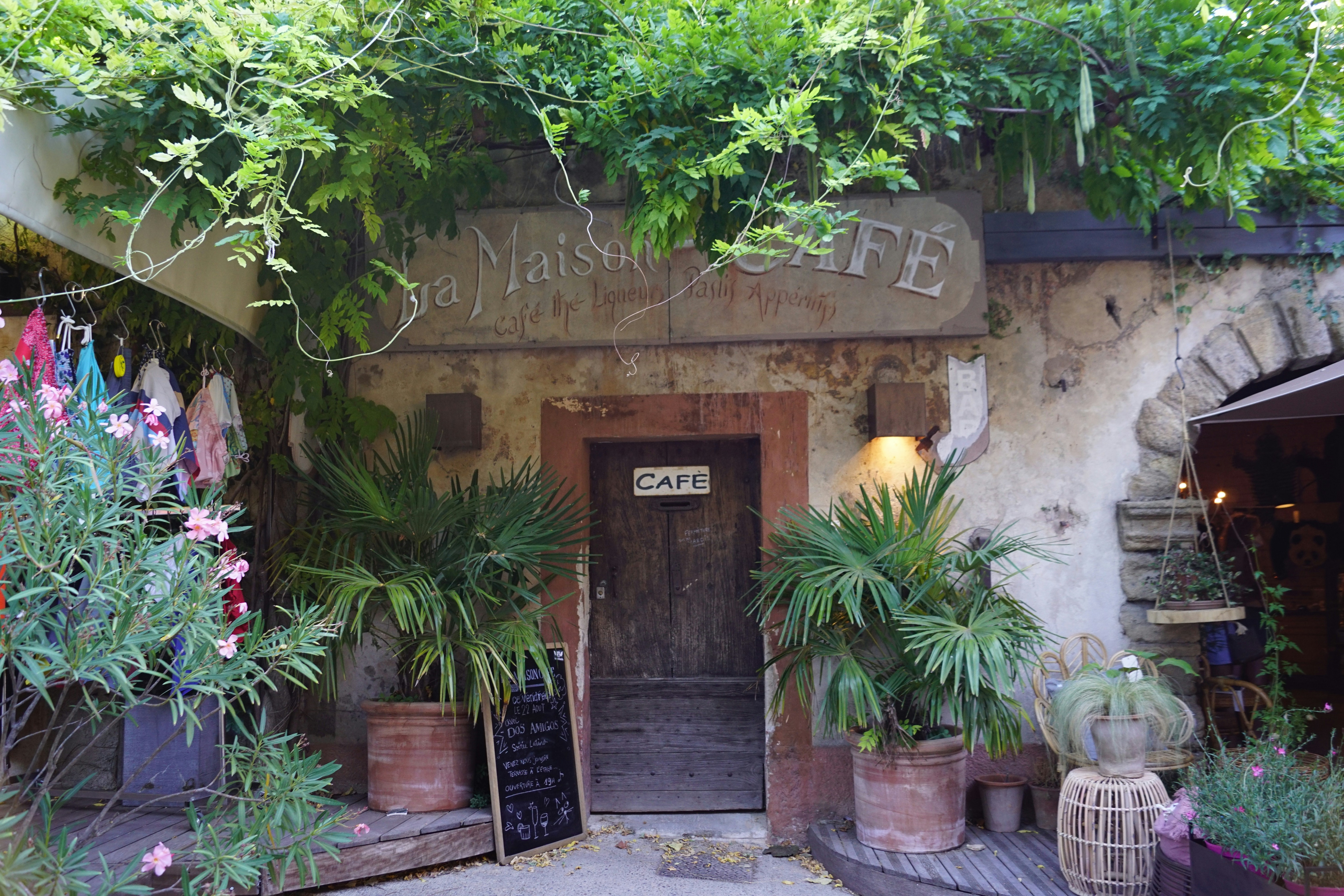 Photo by aurianeclem