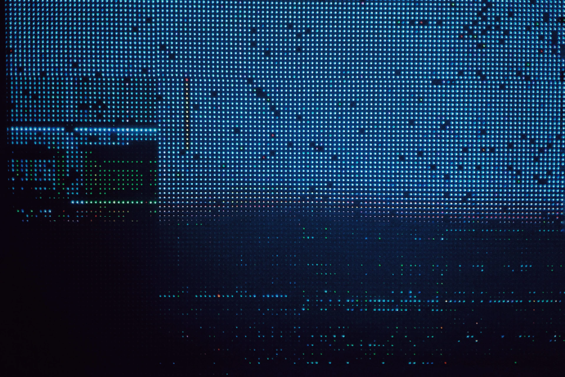 gray computer monitor