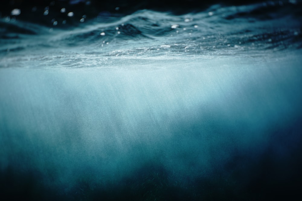 water waves in close up photography