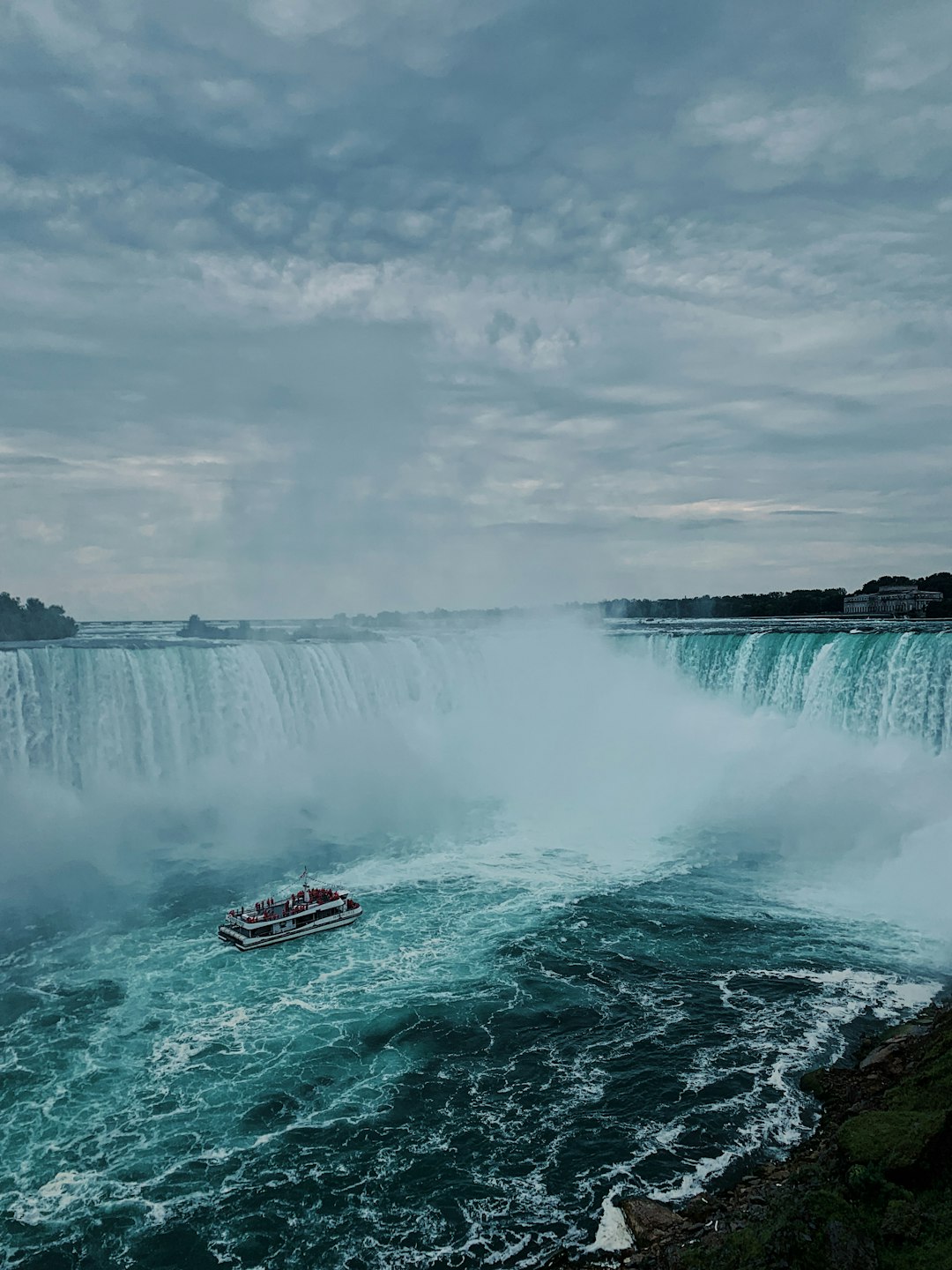 Waterfall photo spot 6500–6650 Niagara River Pky Borer's Falls