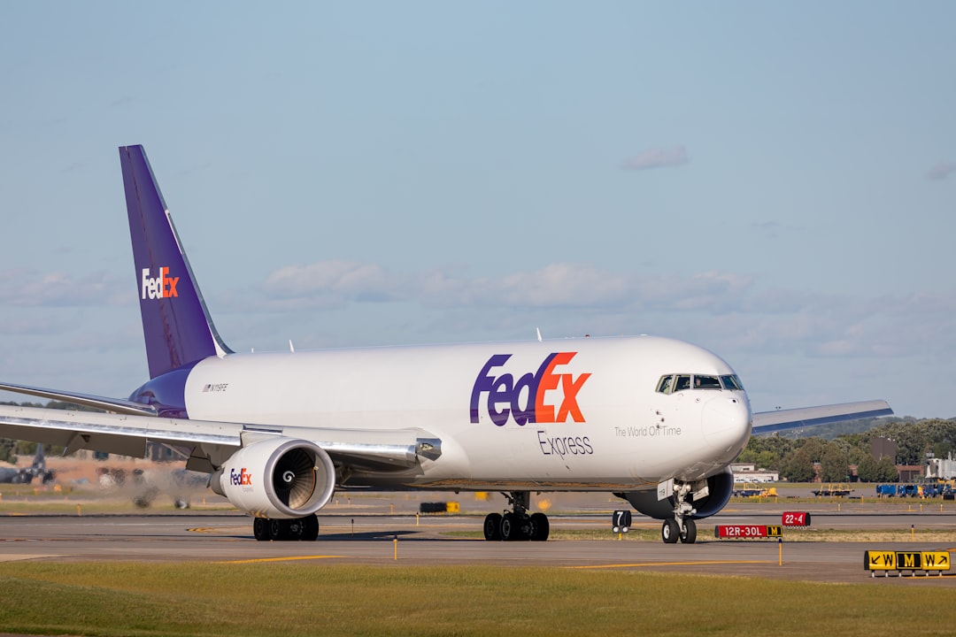 A FedEx 767 taxiing to cargo area at MSP.