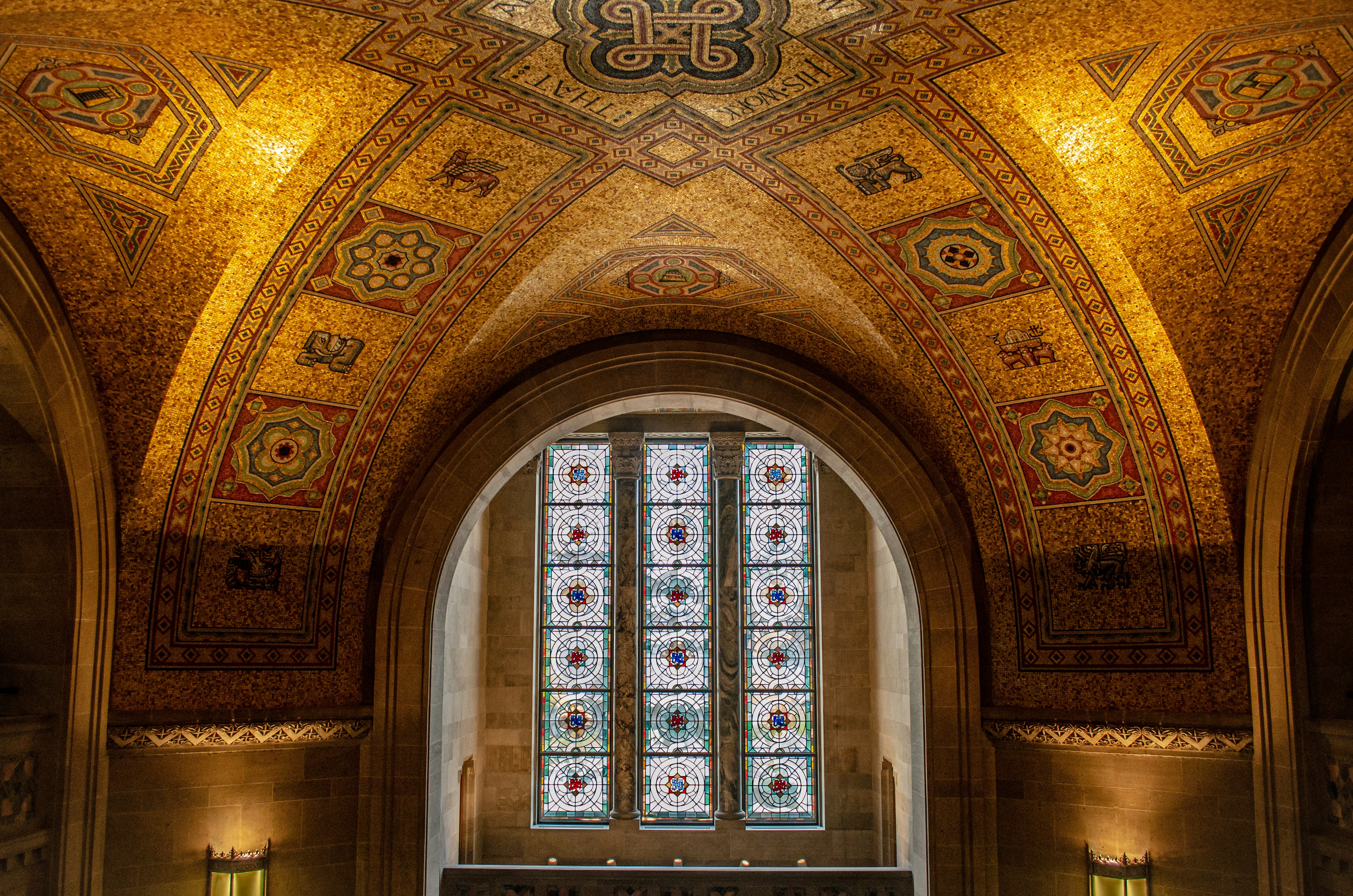 brown and beige concrete building